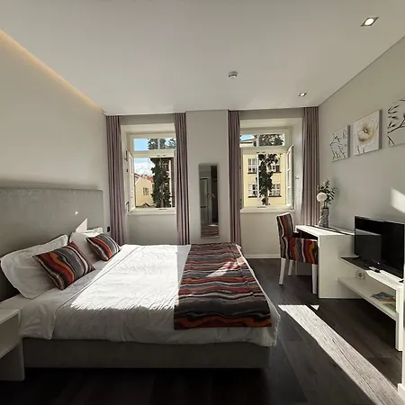 Gold Center 103 Apartment